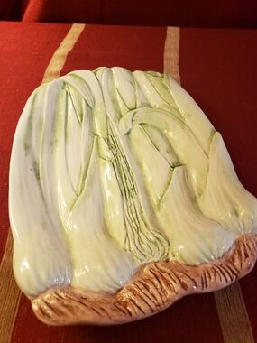 Lovely Vintage Mid-Century Italian Majolica Onion Serving Platter, 10" Handmade